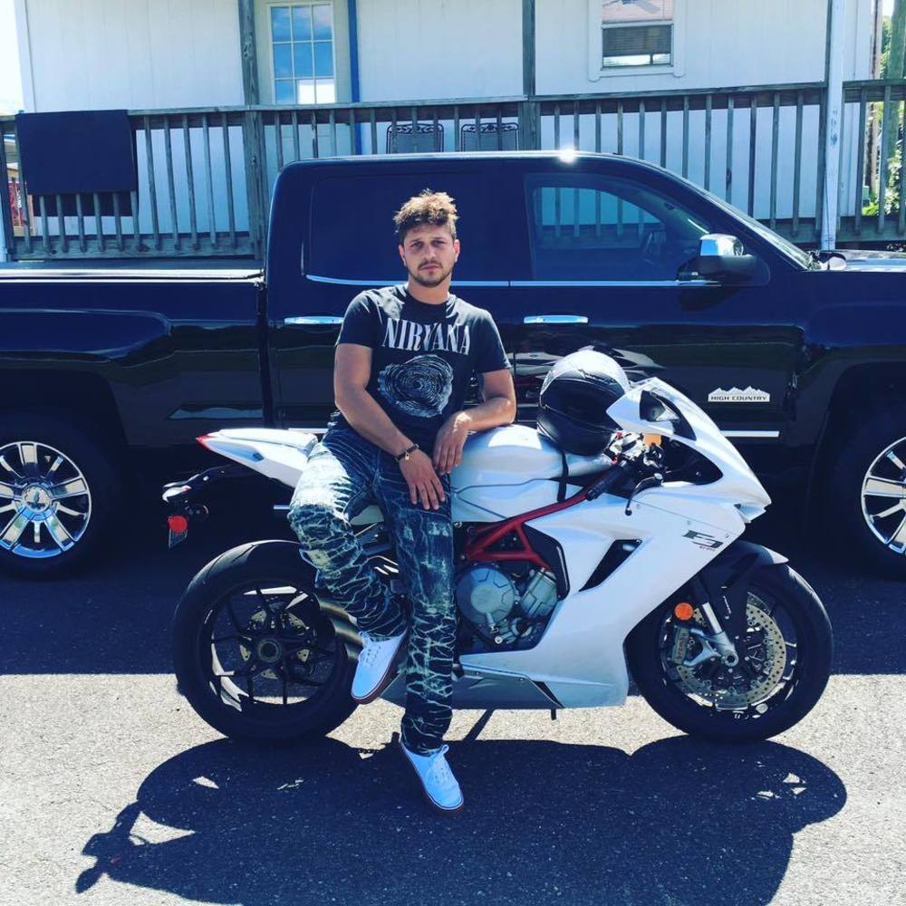 Meet your Posher, Giuseppe